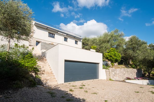 maison à vendre - 7 pièces - 205.47 m2 - NICE - 06 - PROVENCE-ALPES-COTE-D-AZUR - Century 21 Lafage Transactions