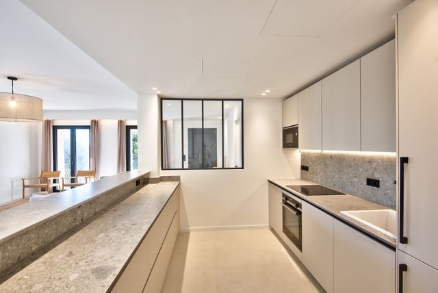 Afficher la photo en grand maison à vendre - 7 pièces - 205.47 m2 - NICE - 06 - PROVENCE-ALPES-COTE-D-AZUR - Century 21 Lafage Transactions