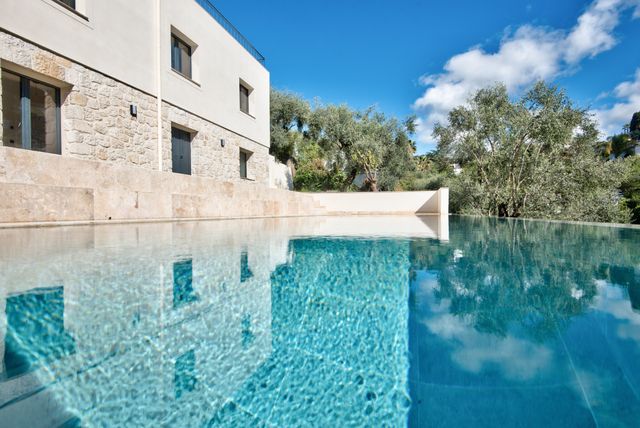 Afficher la photo en grand maison à vendre - 7 pièces - 205.47 m2 - NICE - 06 - PROVENCE-ALPES-COTE-D-AZUR - Century 21 Lafage Transactions