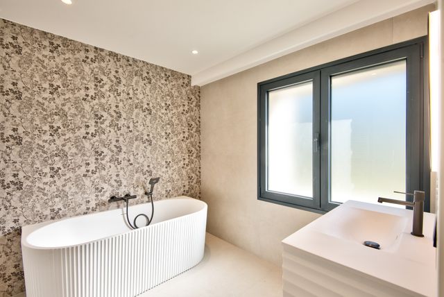 Afficher la photo en grand maison à vendre - 7 pièces - 205.47 m2 - NICE - 06 - PROVENCE-ALPES-COTE-D-AZUR - Century 21 Lafage Transactions