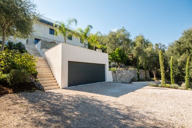 maison à vendre - 7 pièces - 205.47 m2 - NICE - 06 - PROVENCE-ALPES-COTE-D-AZUR - Century 21 Lafage Transactions
