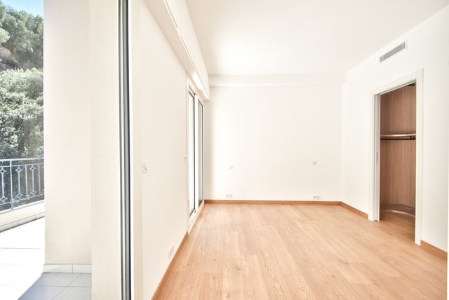 Appartement F5 à vendre - 5 pièces - 167.33 m2 - NICE - 06 - PROVENCE-ALPES-COTE-D-AZUR - Century 21 Lafage Transactions