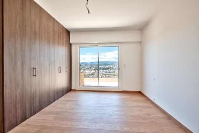 Appartement F5 à vendre - 5 pièces - 167.33 m2 - NICE - 06 - PROVENCE-ALPES-COTE-D-AZUR - Century 21 Lafage Transactions